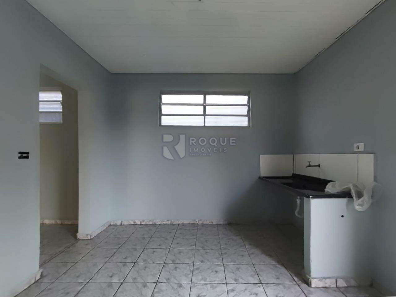 Casa Residencial para aluguel no bairro Jardim Cavinato: Cozinha