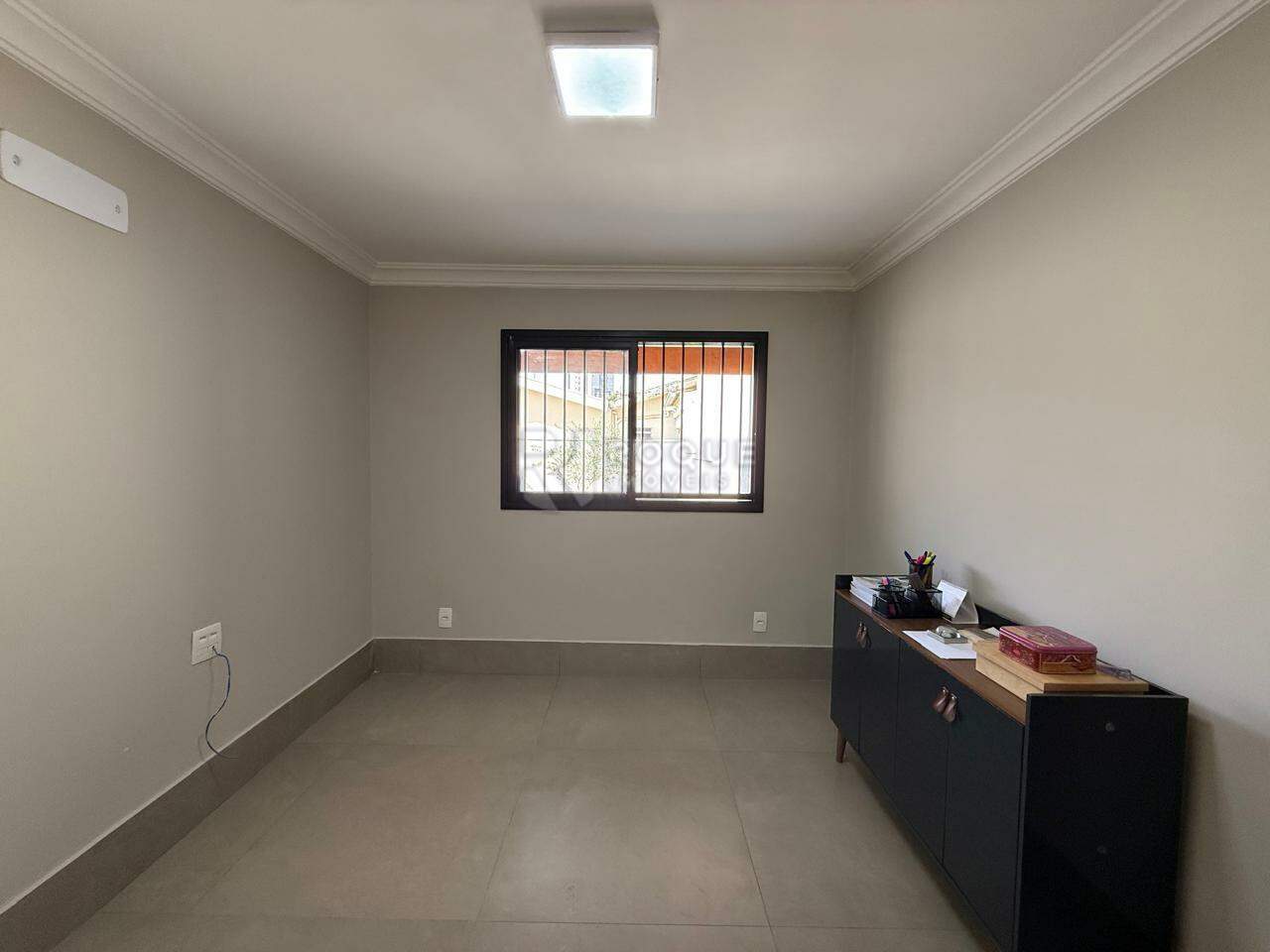 Casa Comercial para aluguel no bairro Vila São João: Sala 03