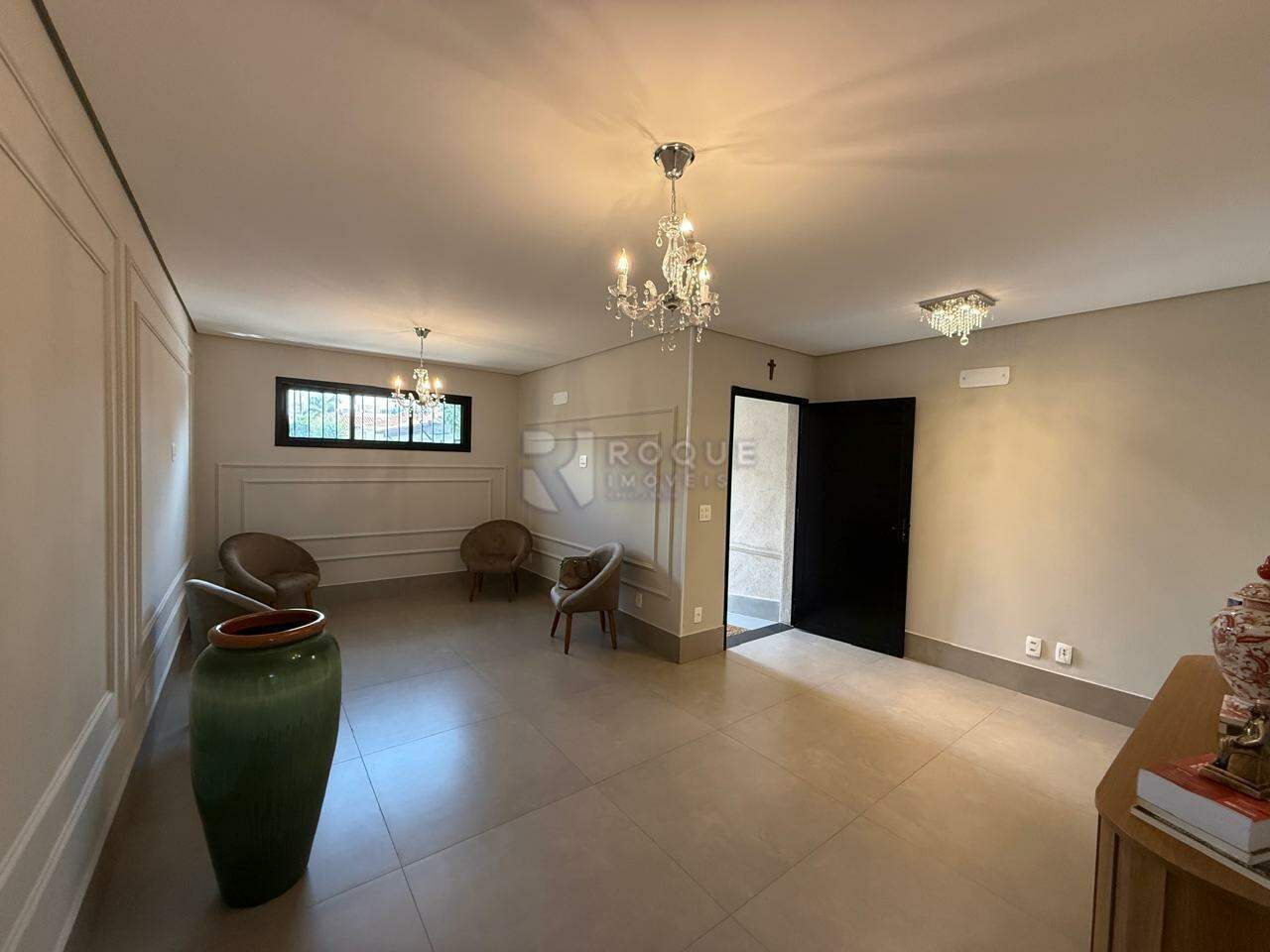 Casa Comercial para aluguel no bairro Vila São João: Recpção