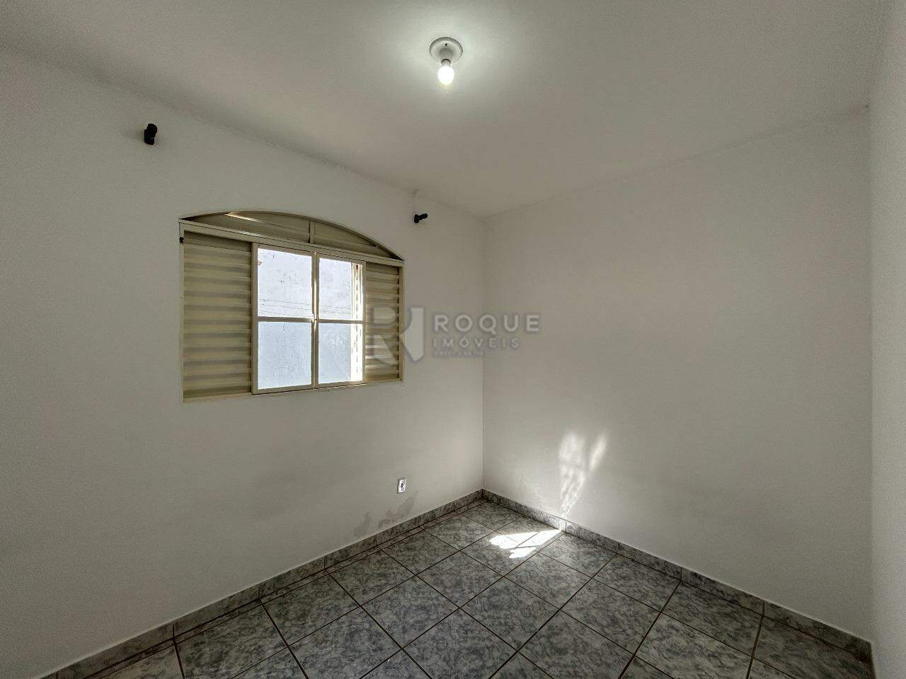Casa Residencial para aluguel no bairro Jardim da Graminha: Dormitório 3
