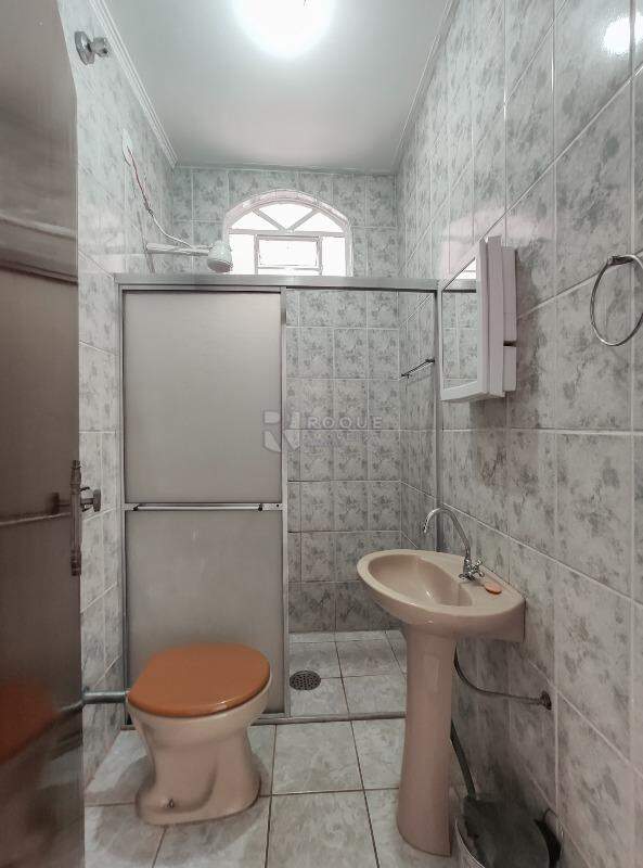 Casa Residencial para aluguel no bairro Jardim da Graminha: WC social 