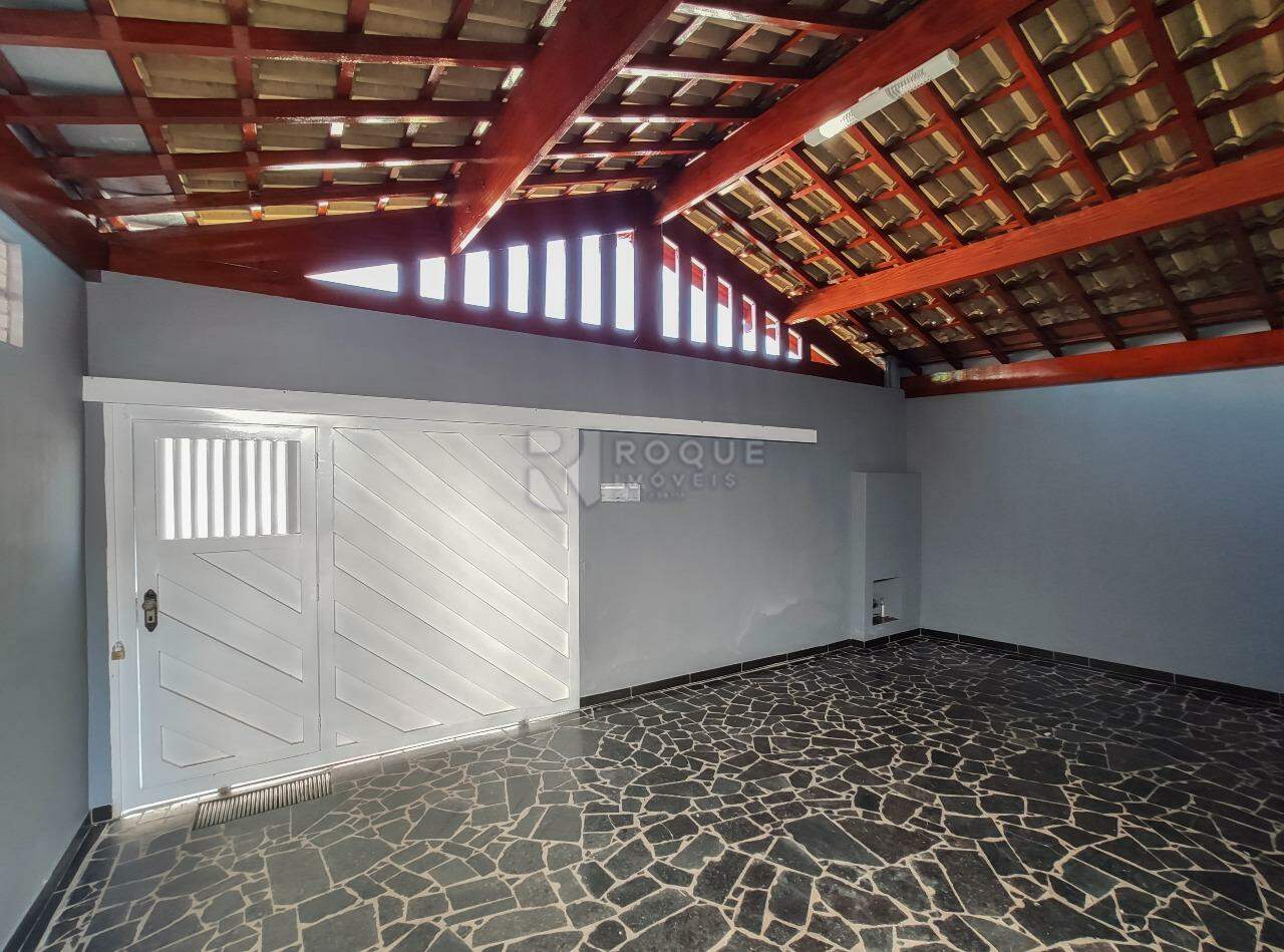 Casa Residencial para aluguel no bairro Jardim da Graminha: Garagem 