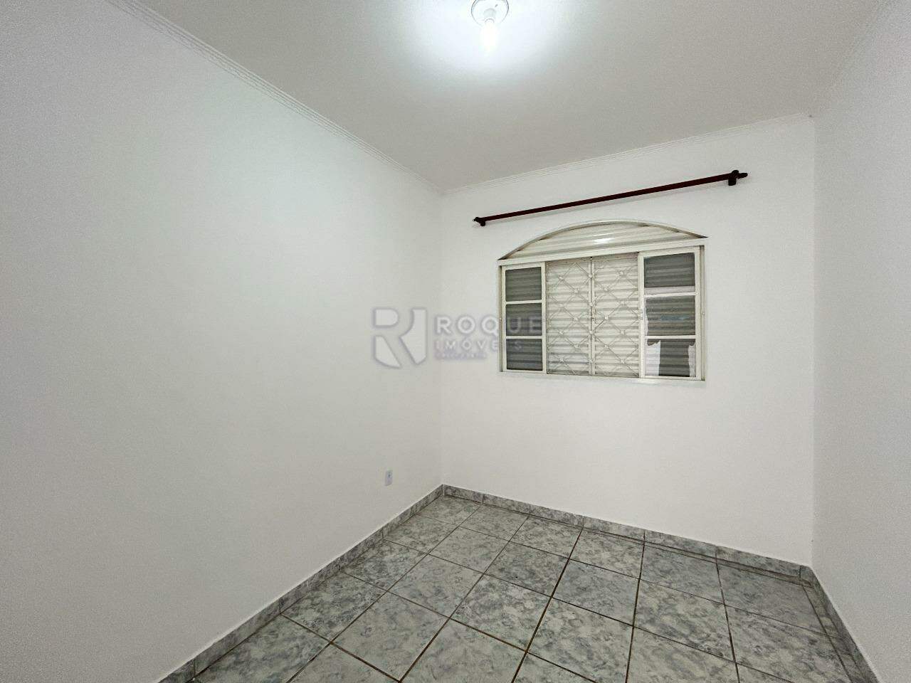 Casa Residencial para aluguel no bairro Jardim da Graminha: Dormitório 2
