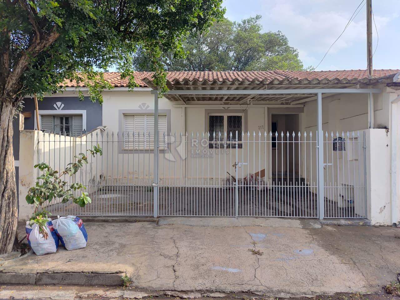 Casa Residencial para aluguel no bairro Vila da Glória: Fachada