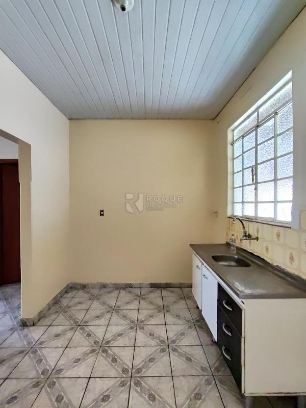 Casa Residencial para aluguel no bairro Vila da Glória: Cozinha