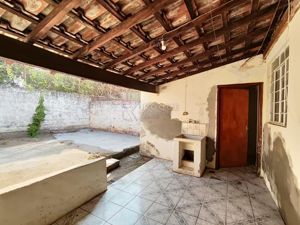 Casa Residencial para aluguel no bairro Vila da Glória: Área de serviço