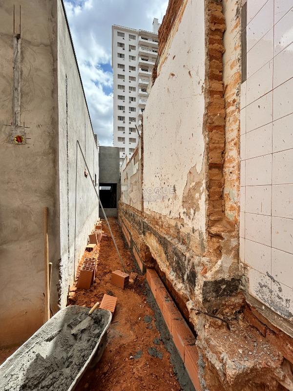 Casa Comercial para aluguel no bairro Centro: Corredor 