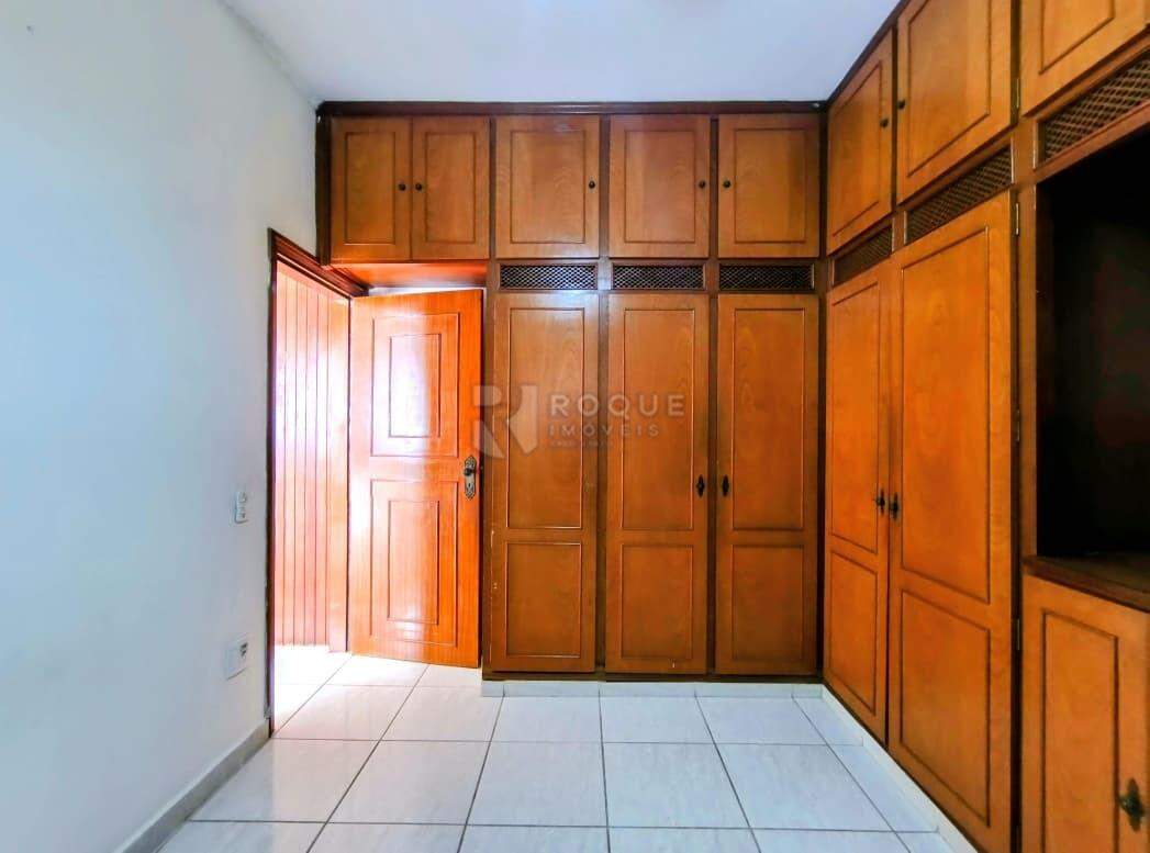 Casa Residencial para aluguel no bairro Vila Claudia: Dormitório 01