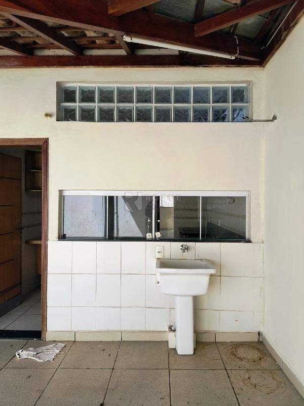 Casa Residencial para aluguel no bairro Vila Claudia: