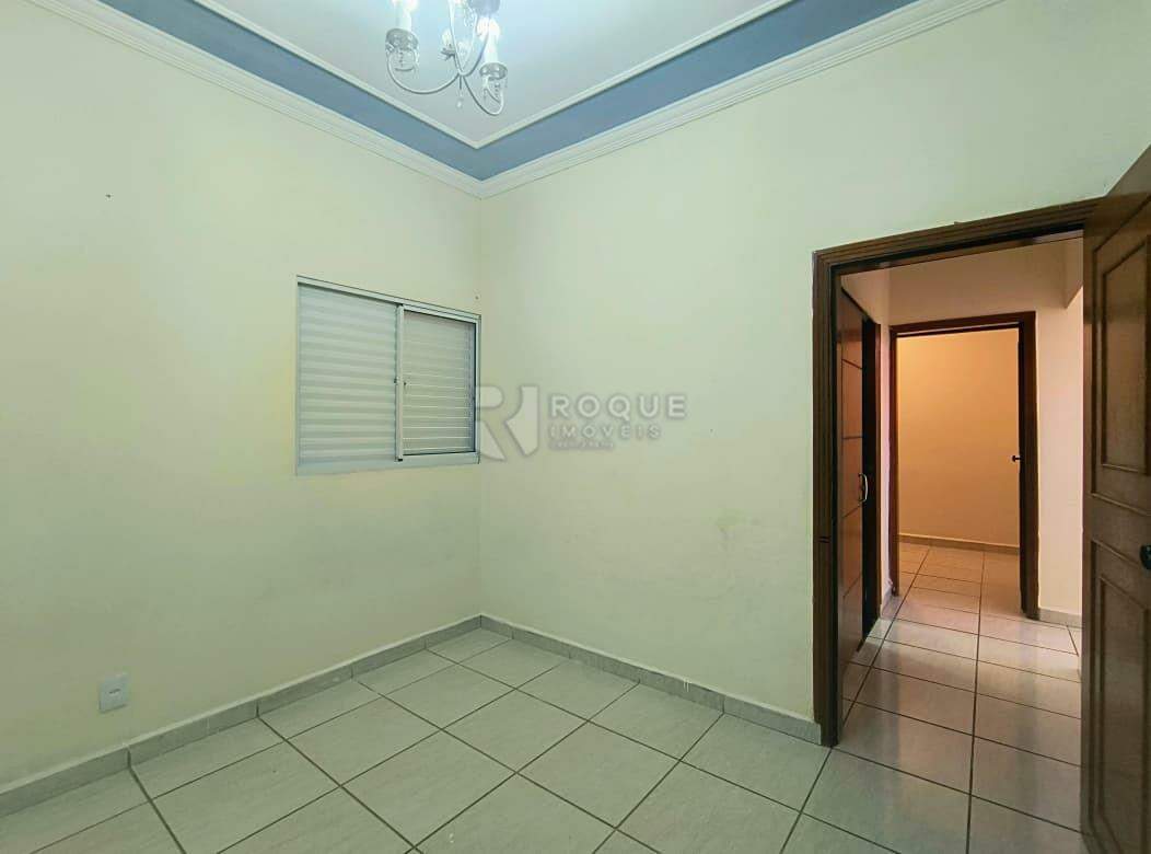 Casa Residencial para aluguel no bairro Vila Claudia: Dormitório 03