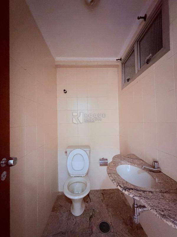 Apartamento para aluguel no bairro Centro: Lavabo