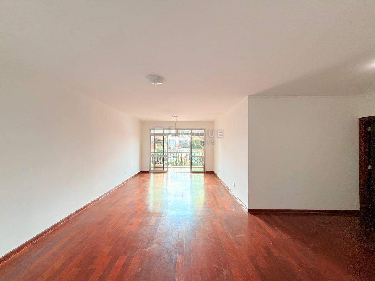 Apartamento para aluguel no bairro Centro: Sala
