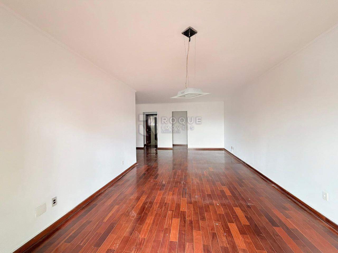Apartamento para aluguel no bairro Centro: Sala