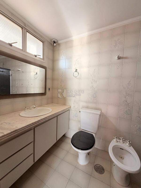 Apartamento para aluguel no bairro Centro: WC social