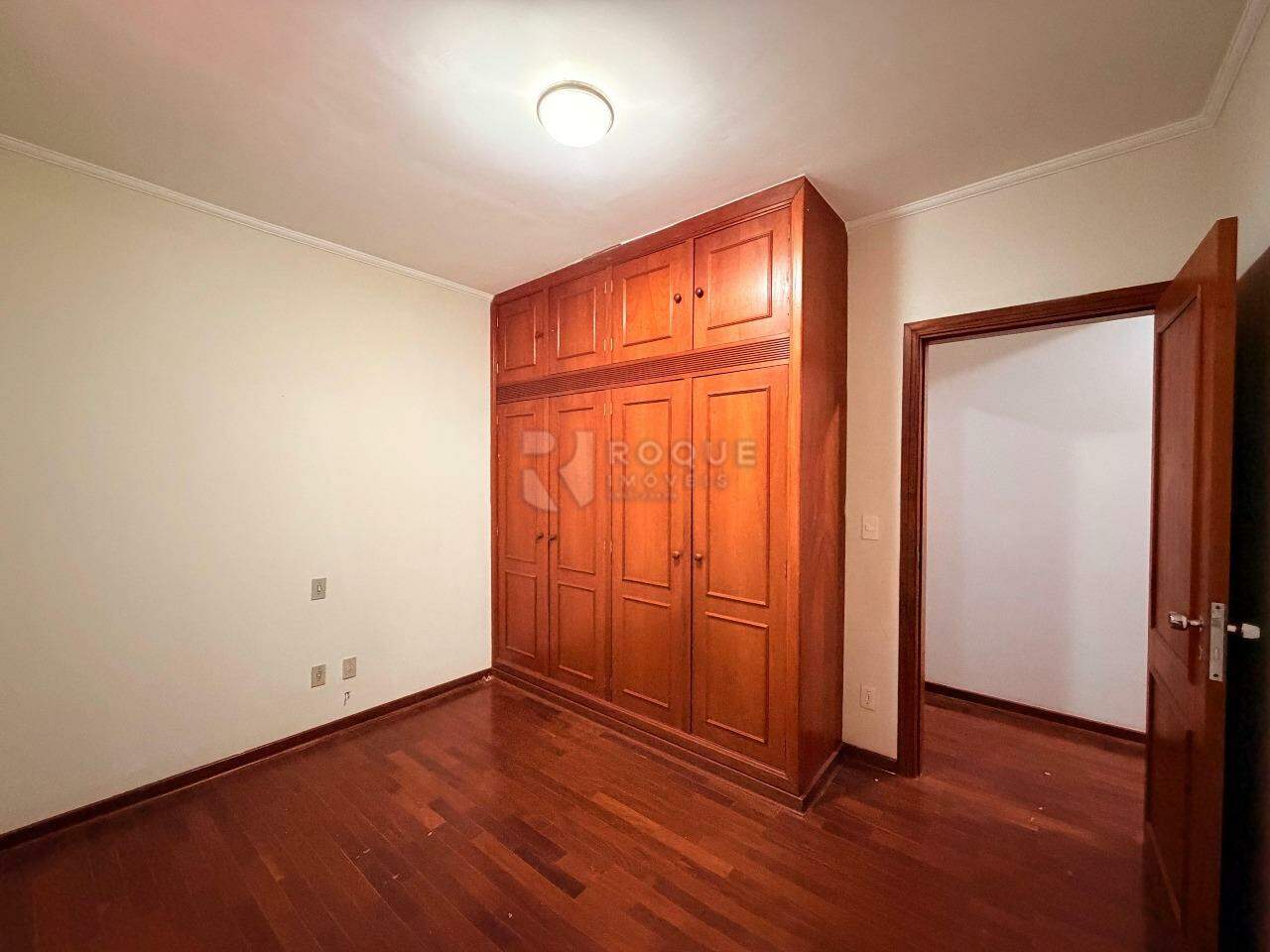 Apartamento para aluguel no bairro Centro: Dormitório 01