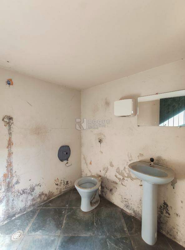 Barracão/Galpão para aluguel no bairro Jardim Residencial Santa Amália: WC social 1