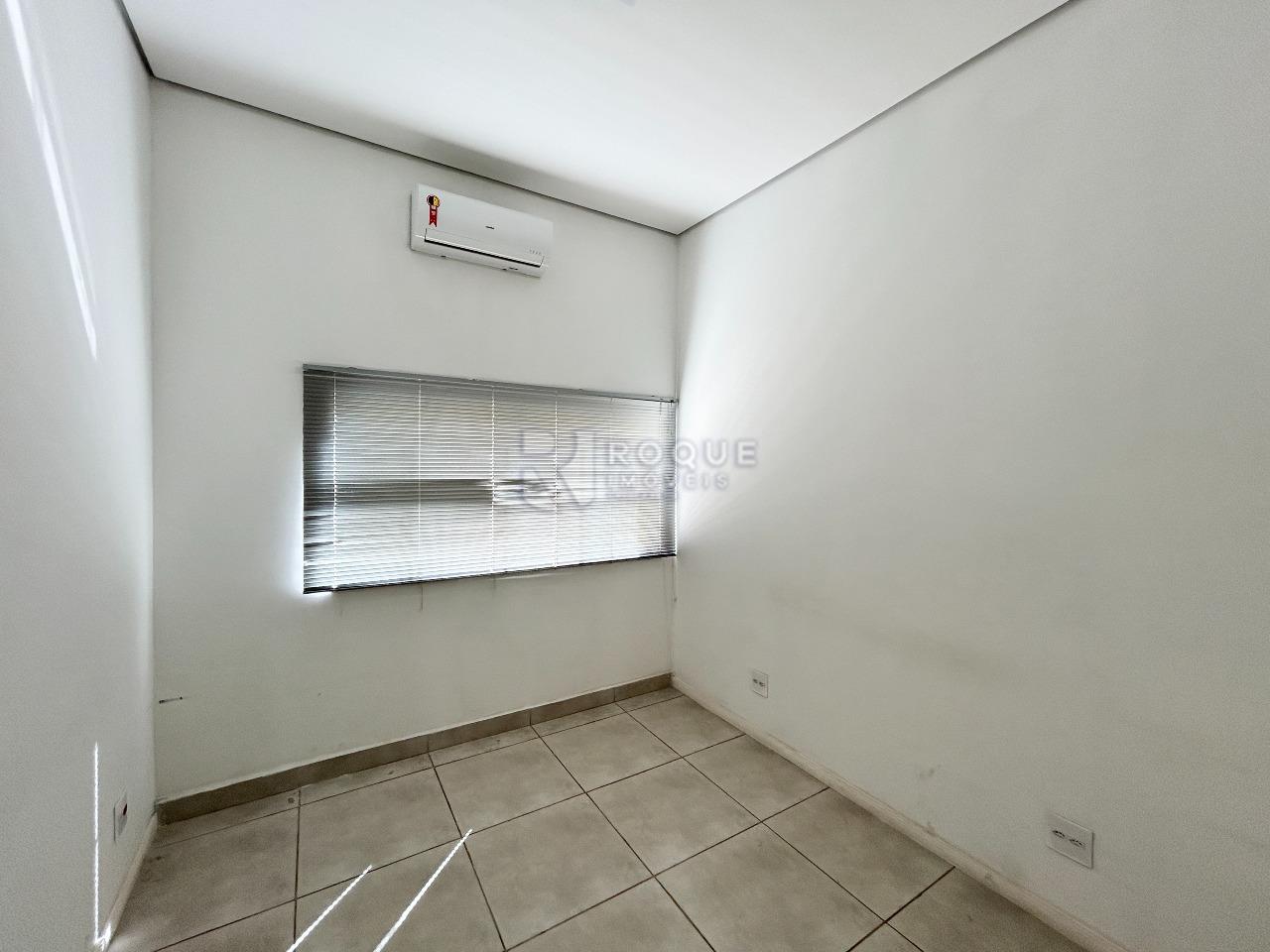 Casa Comercial para aluguel no bairro Centro: Sala 3