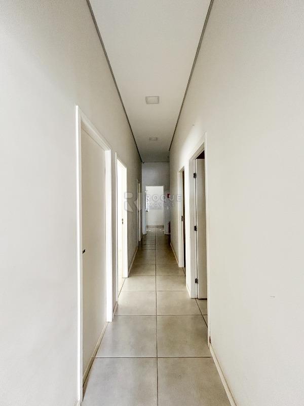 Casa Comercial para aluguel no bairro Centro: Hall 