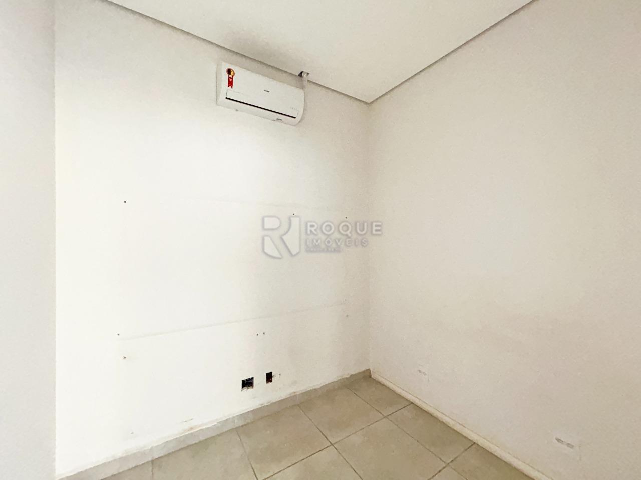 Casa Comercial para aluguel no bairro Centro: Sala 5