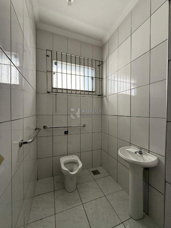 Barracão/Galpão para aluguel no bairro Jardim Porto Real II: Wc 02