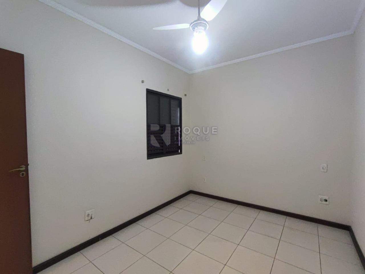 Casa Comercial para aluguel no bairro Centro: Dormitório 1