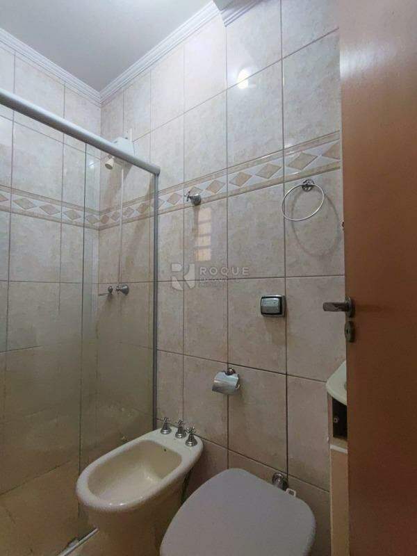 Casa Comercial para aluguel no bairro Centro: WC 1