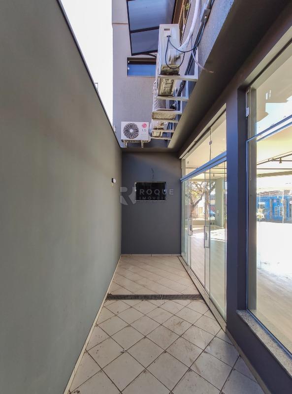 Salão para aluguel no bairro Vila Santa Rosália: Corredor 