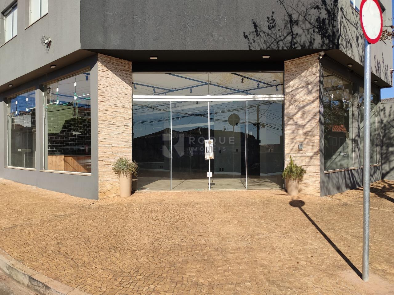 Salão para aluguel no bairro Vila Santa Rosália: Fachada 