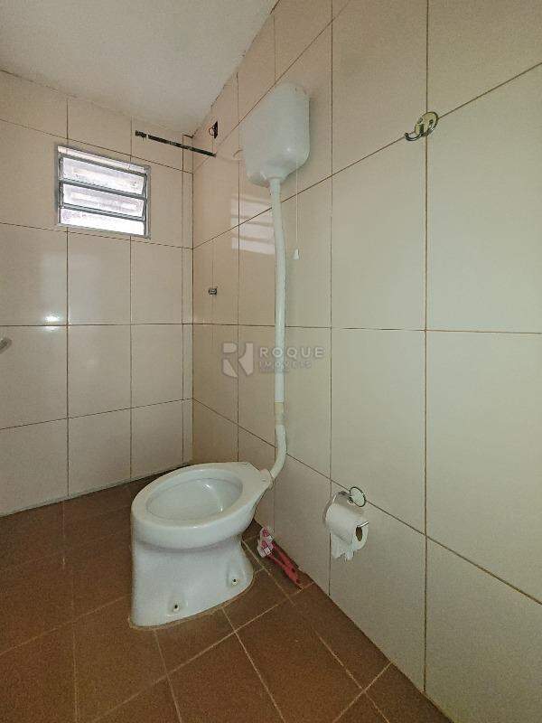 Casa Residencial para aluguel no bairro Parque Nossa Senhora das Dores: Wc