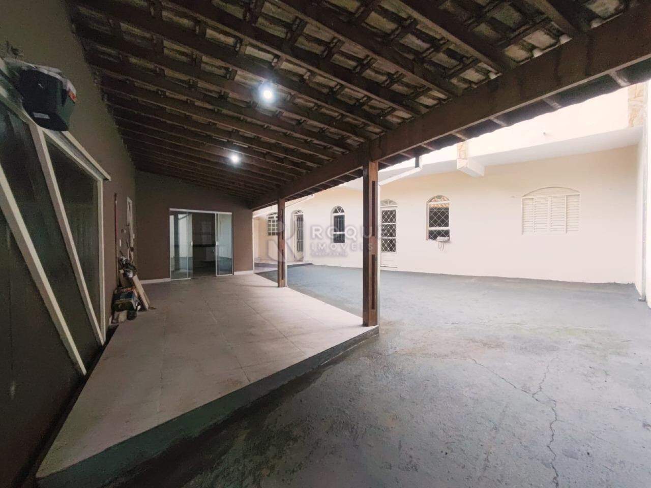 Casa Residencial para aluguel no bairro Jardim Nova Europa: Quintal