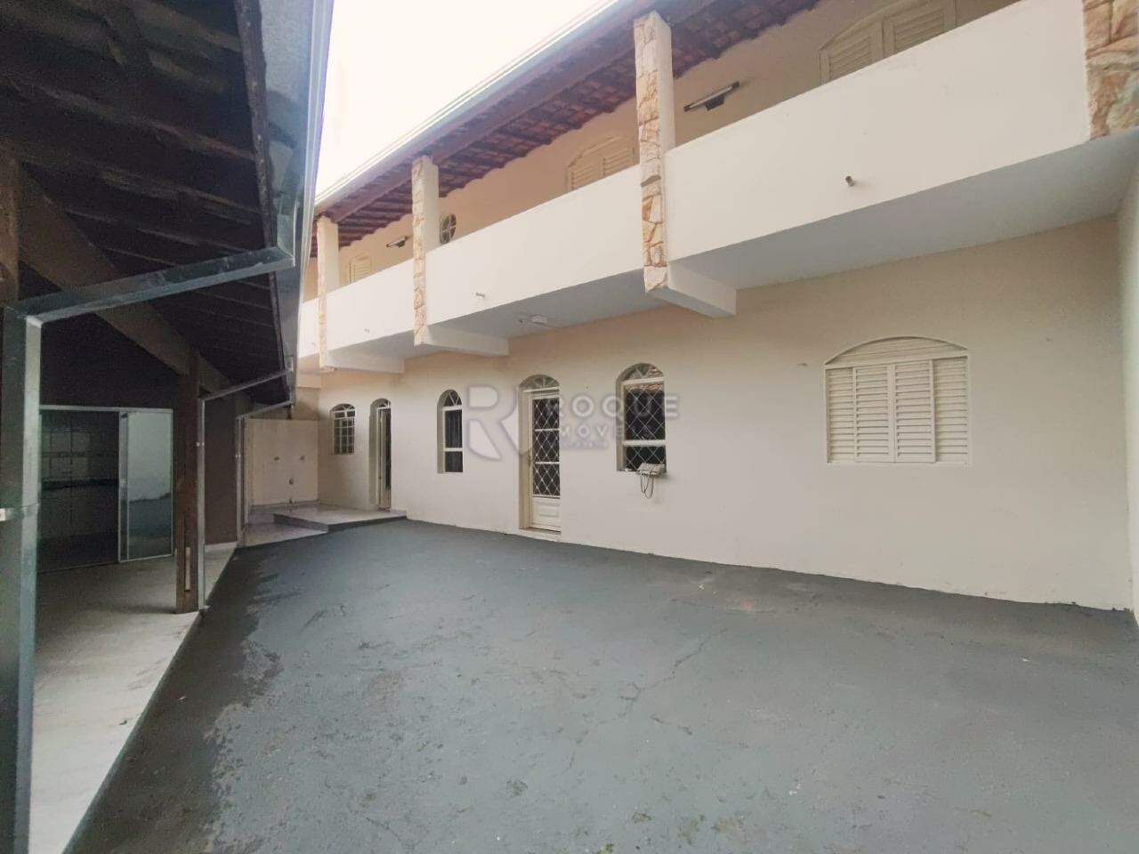 Casa Residencial para aluguel no bairro Jardim Nova Europa: Quintal