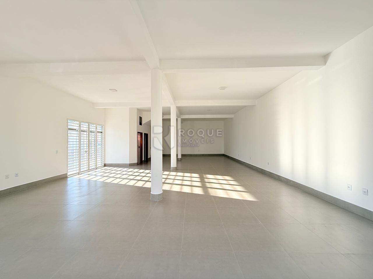 Salão para aluguel no bairro Jardim Nova Europa: Salão