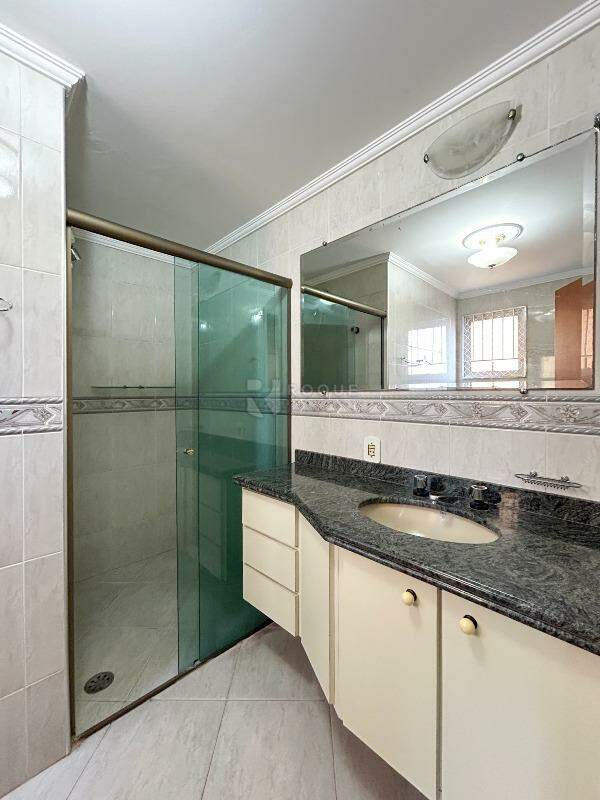 Apartamento para aluguel no bairro Centro: WC suíte 