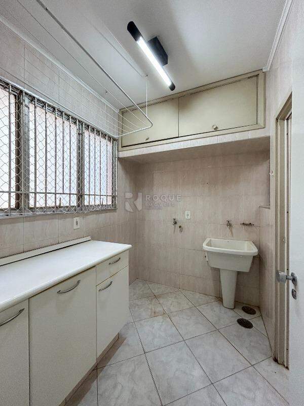 Apartamento para aluguel no bairro Centro: Área de serviço 