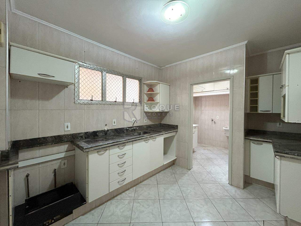 Apartamento para aluguel no bairro Centro: Cozinha