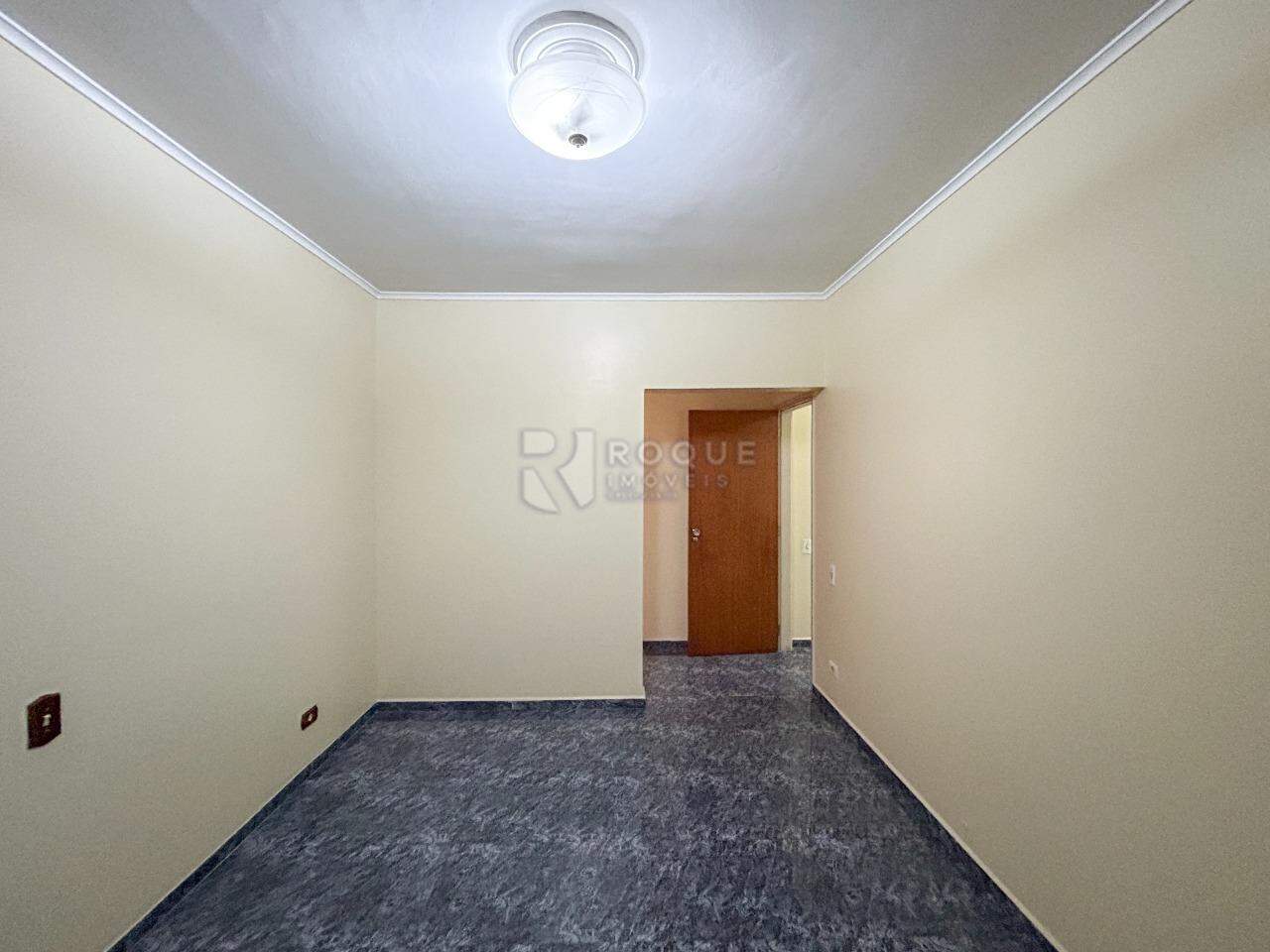 Apartamento para aluguel no bairro Centro: Dormitório 3 suíte 