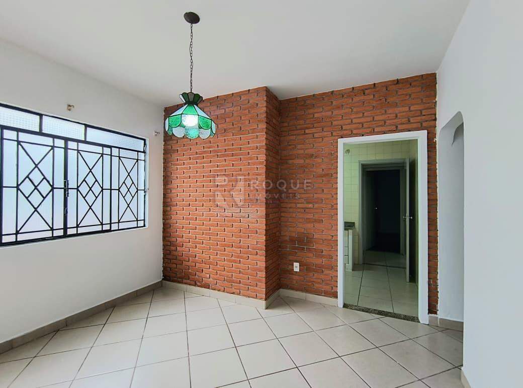 Casa Residencial para aluguel no bairro Vila Mathias: Sala de jantar