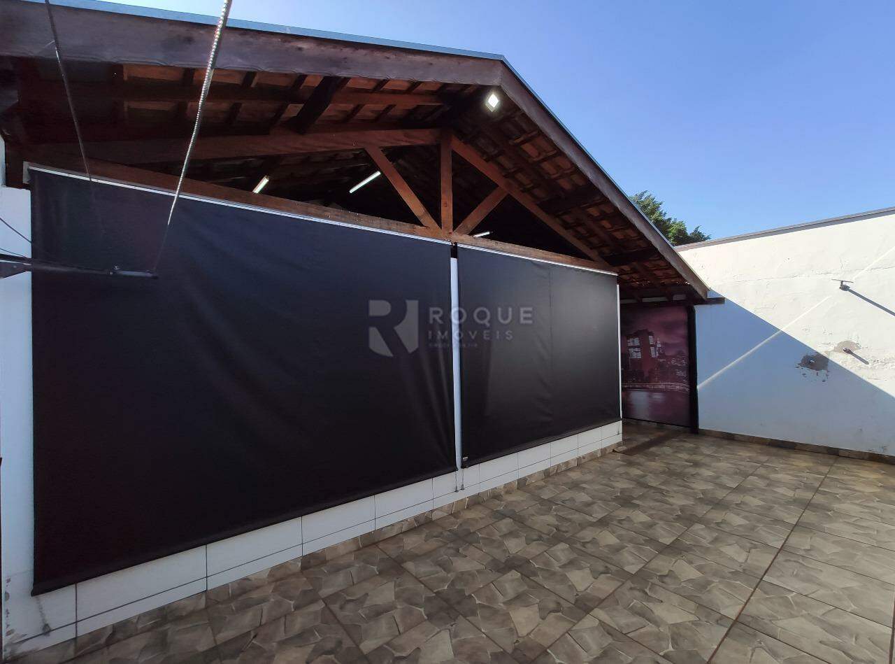 Casa Residencial para aluguel no bairro Jardim Santa Adélia: Fundo