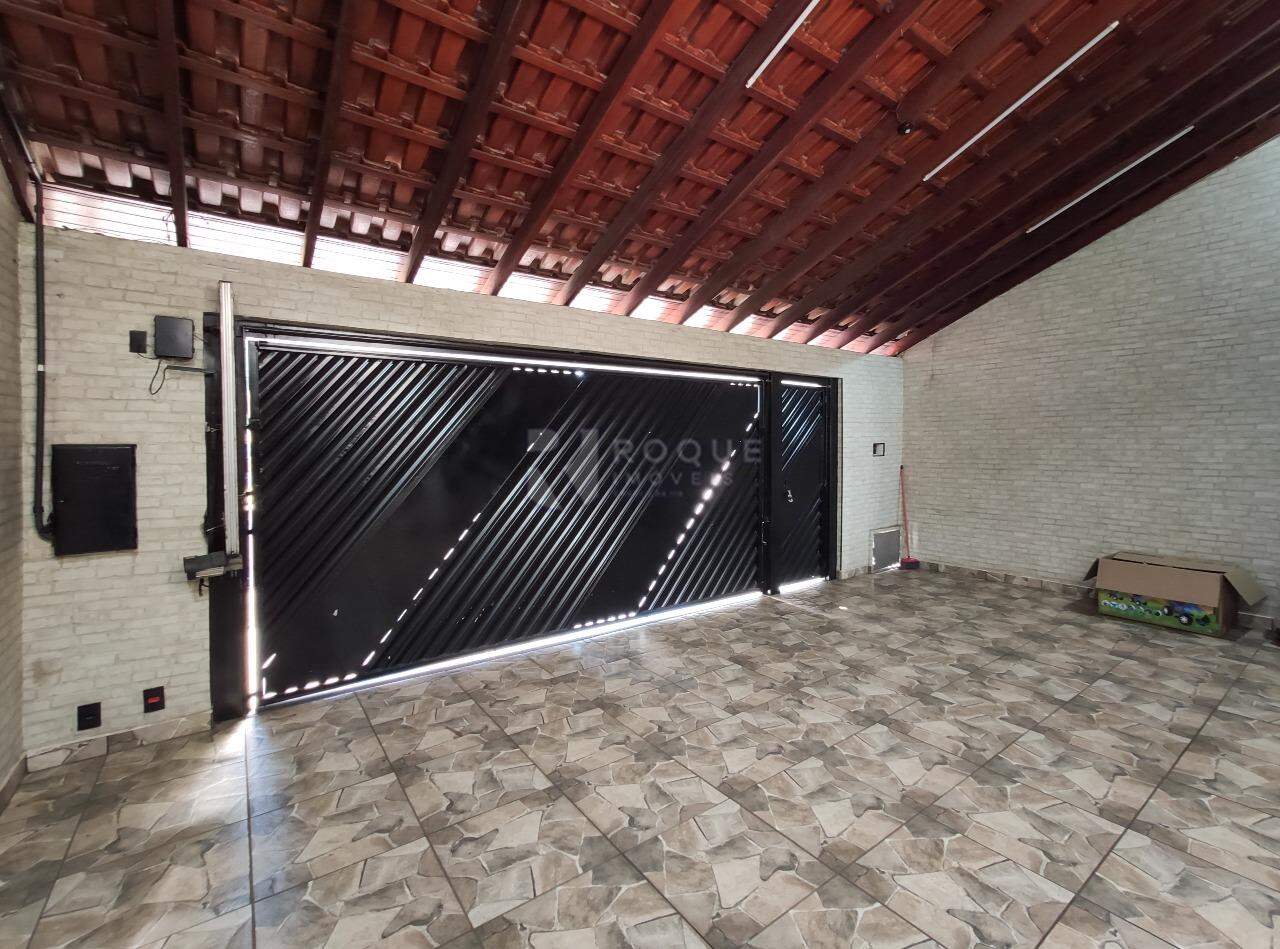 Casa Residencial para aluguel no bairro Jardim Santa Adélia: Garagem 