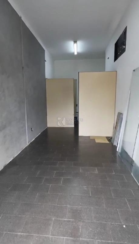 Salão para aluguel no bairro Vila Cristovam: Salão