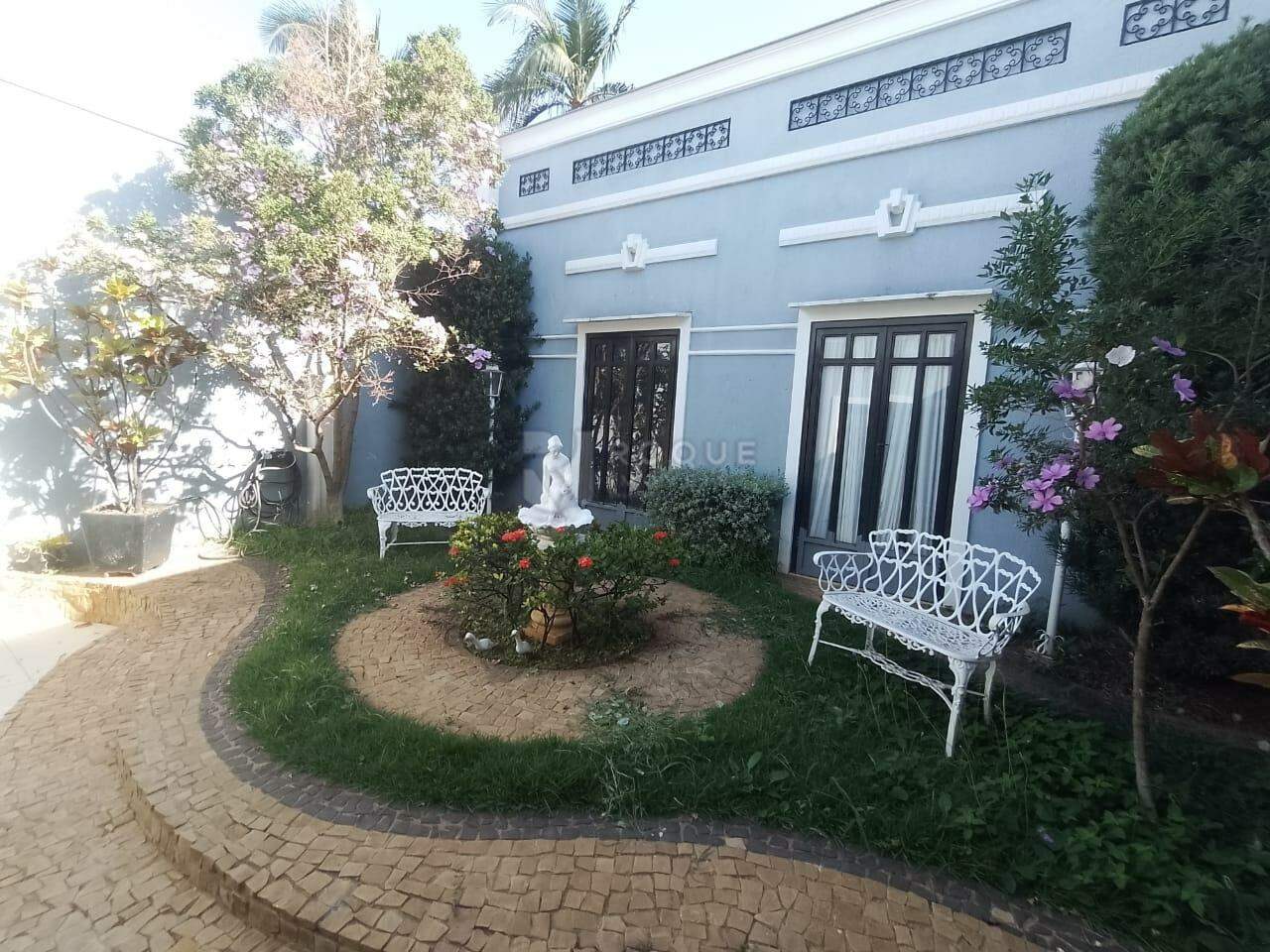 Salas/Conjuntos para aluguel no bairro Vila São João: Jardim quintal