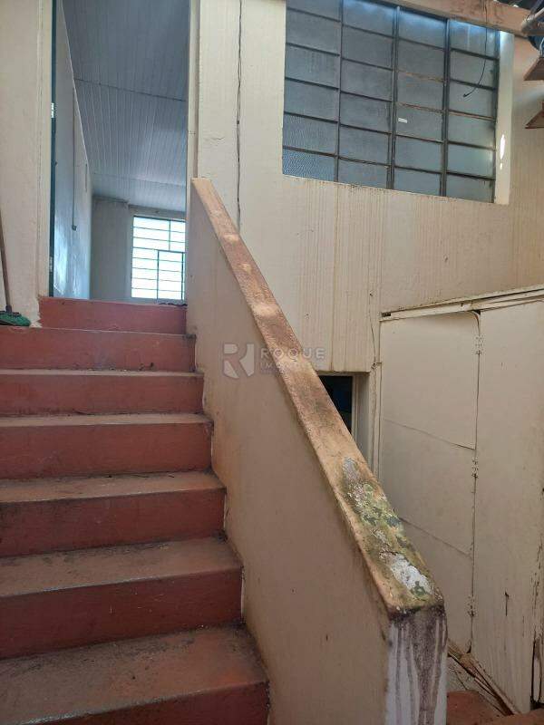 Casa com salão para aluguel no bairro Centro: