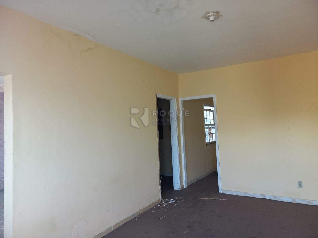 Casa com salão para aluguel no bairro Centro: