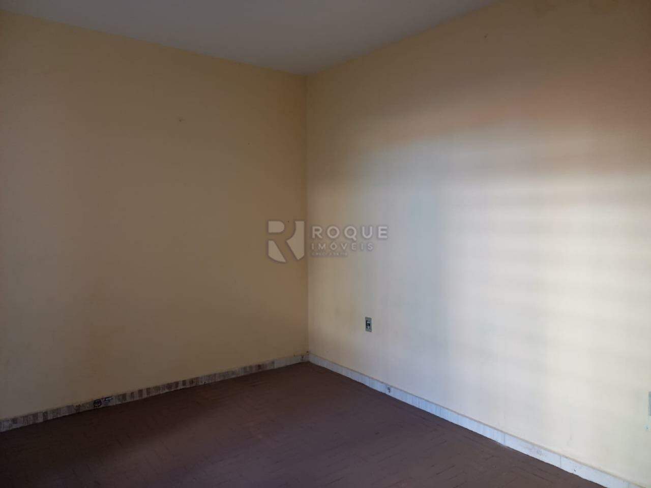 Casa com salão para aluguel no bairro Centro: