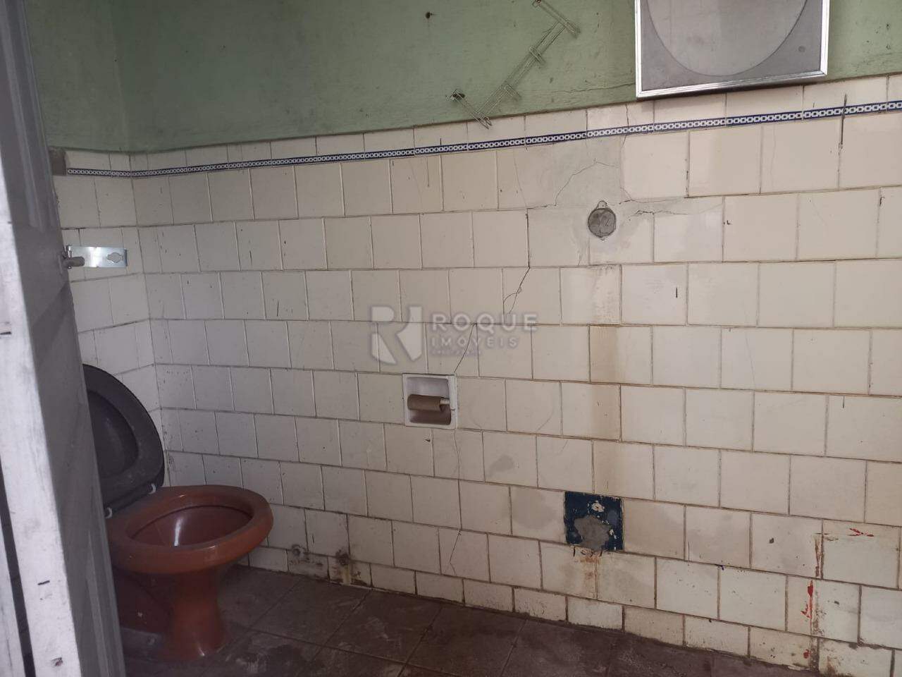 Casa com salão para aluguel no bairro Centro:
