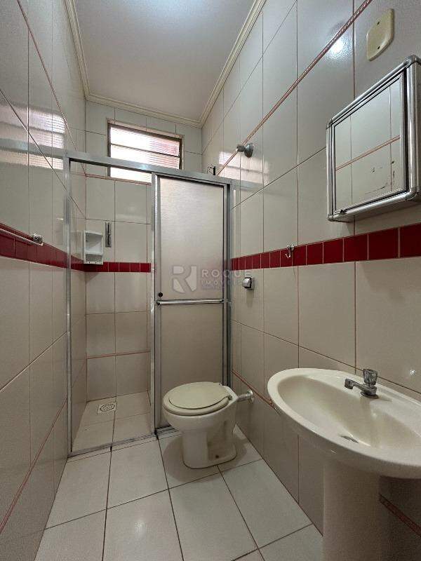 Casa Residencial para aluguel no bairro Vila Piza: WC suíte