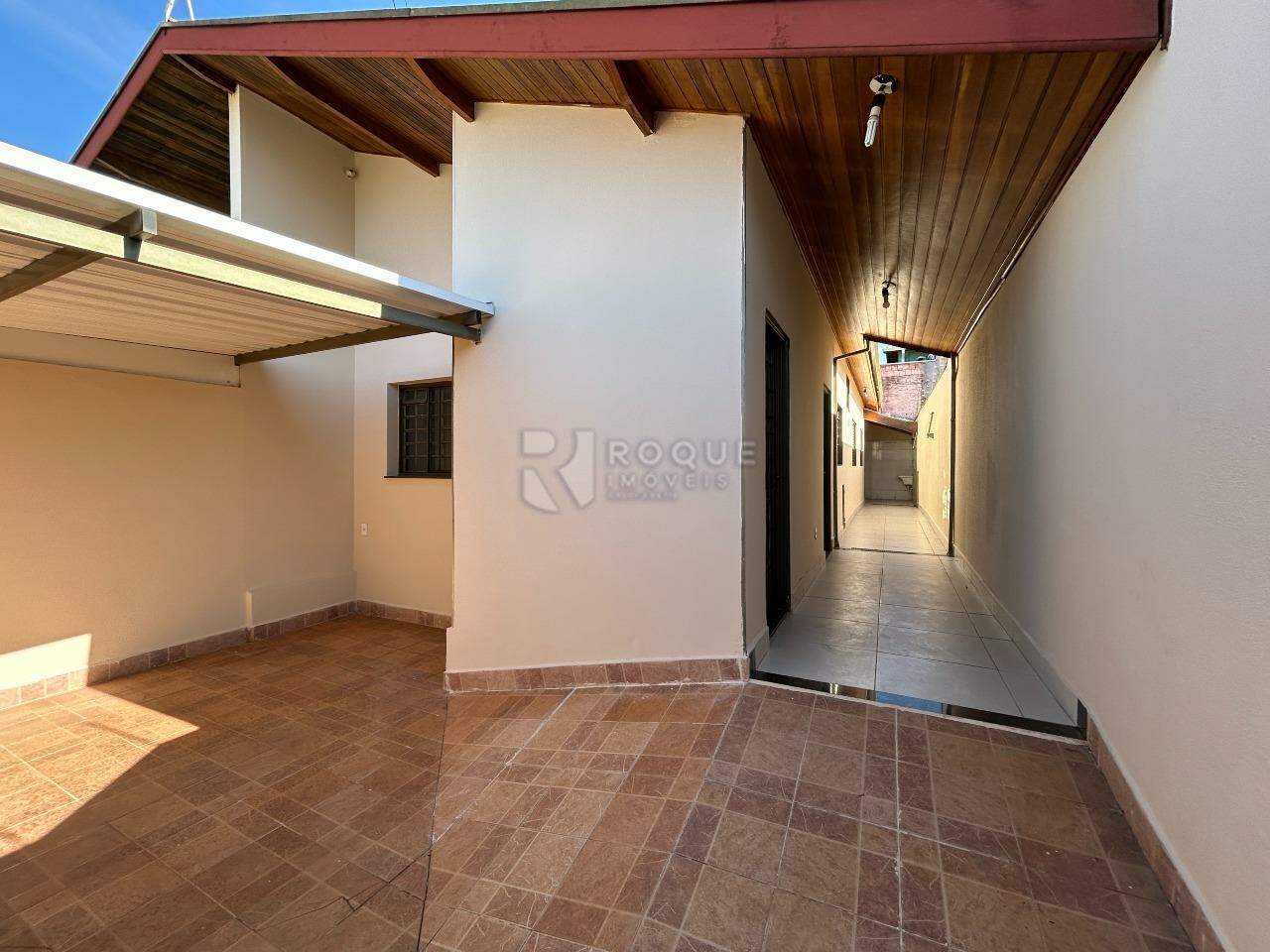 Casa Residencial para aluguel no bairro Vila Piza: Garagem