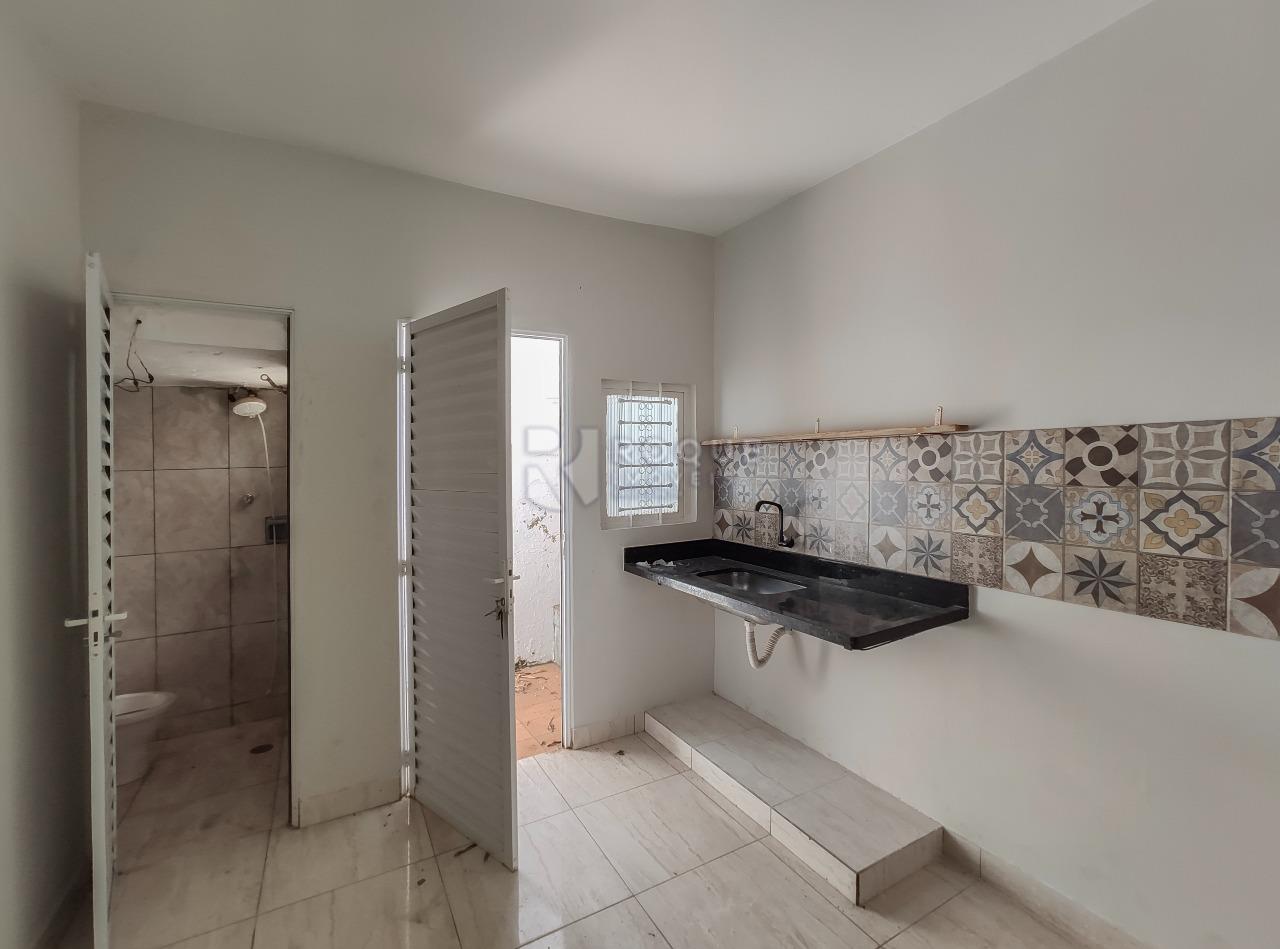 Casa Residencial para aluguel no bairro Vila Camargo: Cozinha 