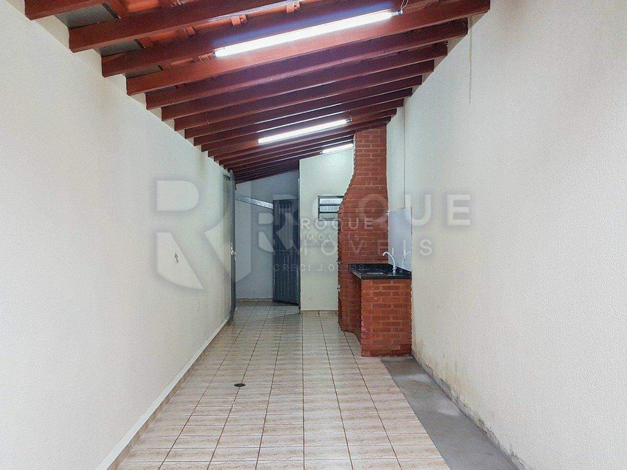 Casa Residencial para aluguel no bairro Parque Hippolyto: Corredor