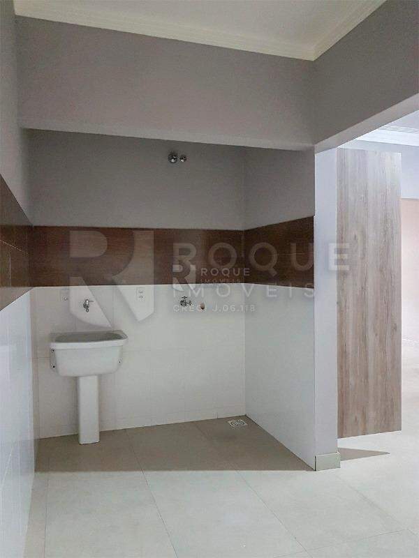 Casa Residencial para aluguel no bairro Parque Hippolyto: Área de serviço